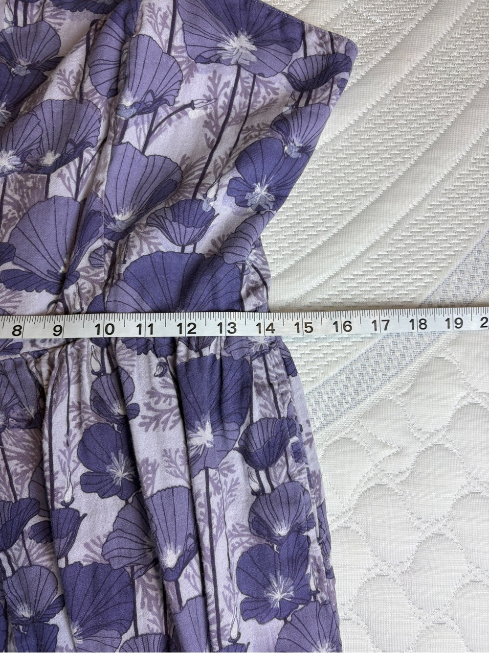 Kate Quinn Floral Square-Neck Lavender Jumpsuit- size Medium - Picture 7 of 9